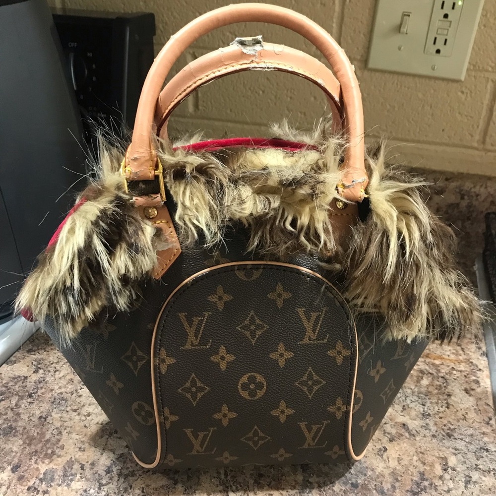 🟤Woman’s Up Cycled Brown with Red Velvet/ Leopard Fur-Trimmed Eclipse Bag
